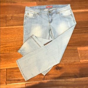 Yes! miss jeans light wash